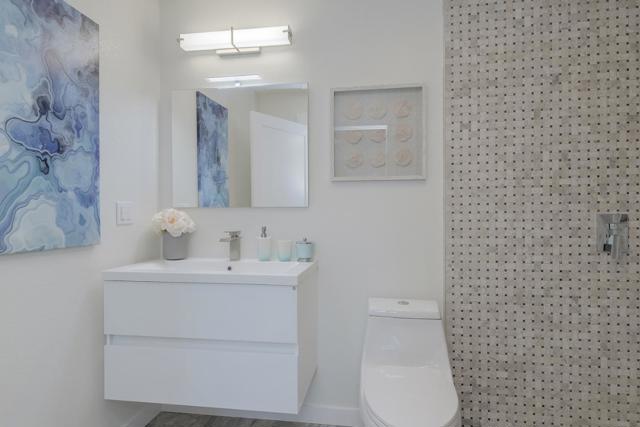 116 Daphne Way, East Palo Alto CA: https://media.crmls.org/mediaz/e961de64-6cba-4886-9568-9f70ad8434b4.jpg