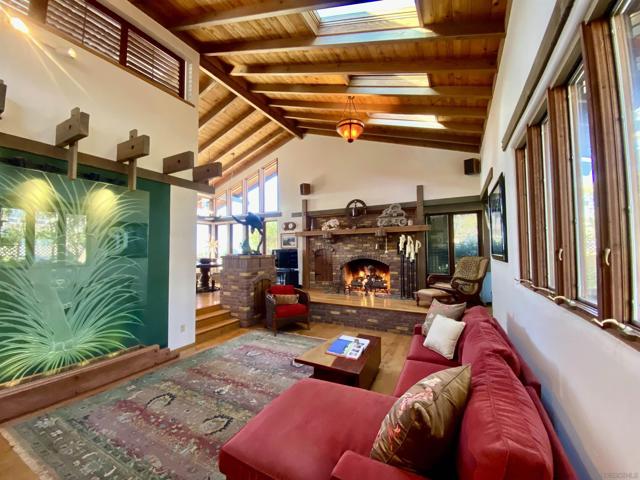 936 Cornish, San Diego CA: https://media.crmls.org/mediaz/e962b0f4-fee0-43cb-af45-c9002266fae5.jpg