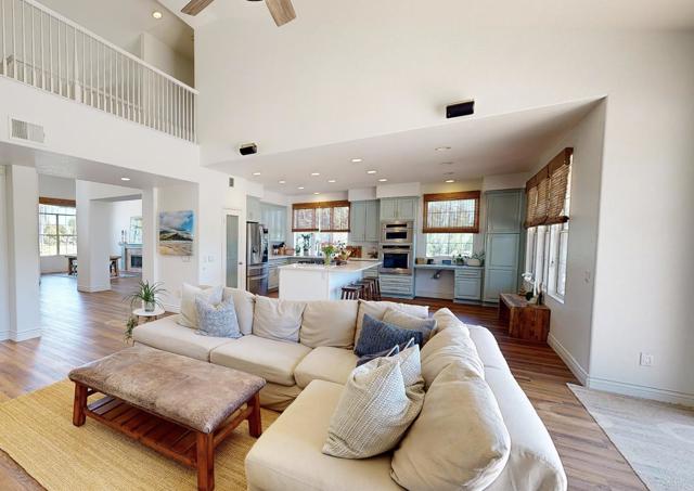 2034 Ridgecrest Place, Escondido CA: https://media.crmls.org/mediaz/e963b4e8-9737-4c6c-8c68-a79d7b88ce92.jpg