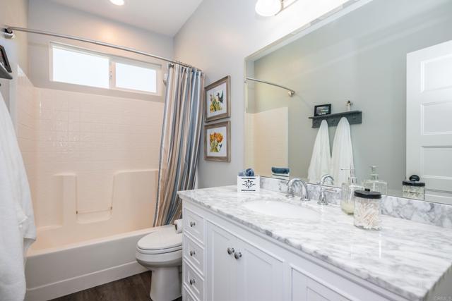1309 Sunny Heights Road, Fallbrook CA: https://media.crmls.org/mediaz/e9641f84-7a5f-44bb-aa94-eb441f1cdb42.jpg