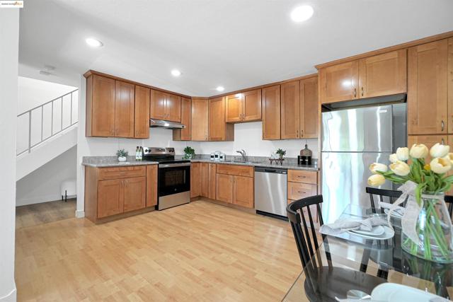 410 Auburn Way, San Jose CA: https://media.crmls.org/mediaz/e9643c3b-1d43-49db-89cf-9de53d636a82.jpg