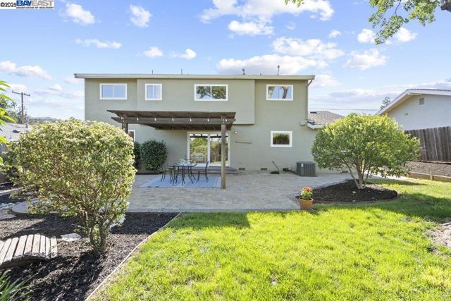 6649 Waverly Rd, Martinez CA: https://media.crmls.org/mediaz/e964848e-62d3-49cb-b071-751585dc44e9.jpg