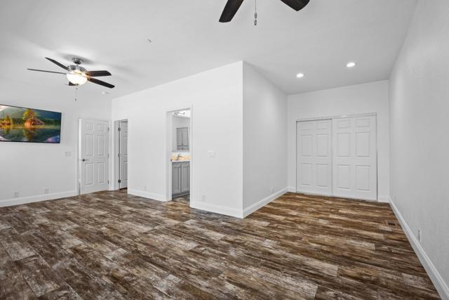 12320 Highland Estates Lane, San Martin CA: https://media.crmls.org/mediaz/e9655a39-1aa3-4093-a2cb-84ccf9eeb6d1.jpg