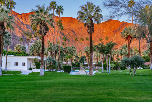 457 W Hermosa Place, Palm Springs, CA 92262