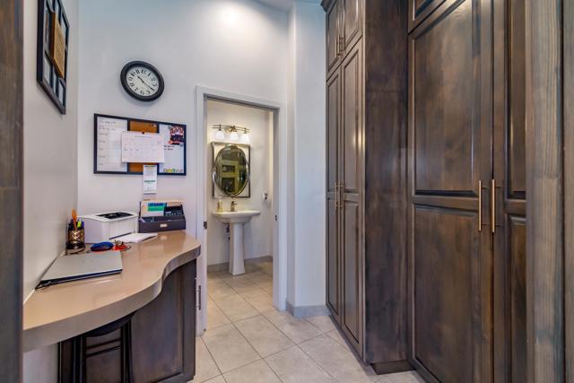 80394 Avenue 48, Indio CA: https://media.crmls.org/mediaz/e9671c4f-5412-4080-847e-30a61a799023.jpg
