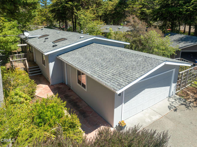 43300 Little River Airport Road, Little River CA: https://media.crmls.org/mediaz/e967ca43-34dc-48cd-89aa-fd87511d0278.jpg