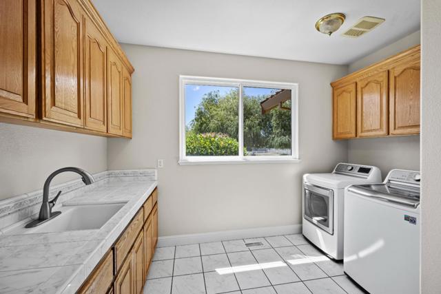 12320 Highland Estates Lane, San Martin CA: https://media.crmls.org/mediaz/e967d3b4-f4b8-43e2-8fa9-89b7ab5f43bf.jpg