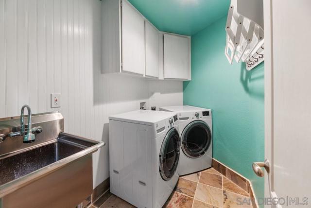 12064 Mannix Road, San Diego CA: https://media.crmls.org/mediaz/e9686d3b-2dd9-4970-a42f-e20c354ac17a.jpg
