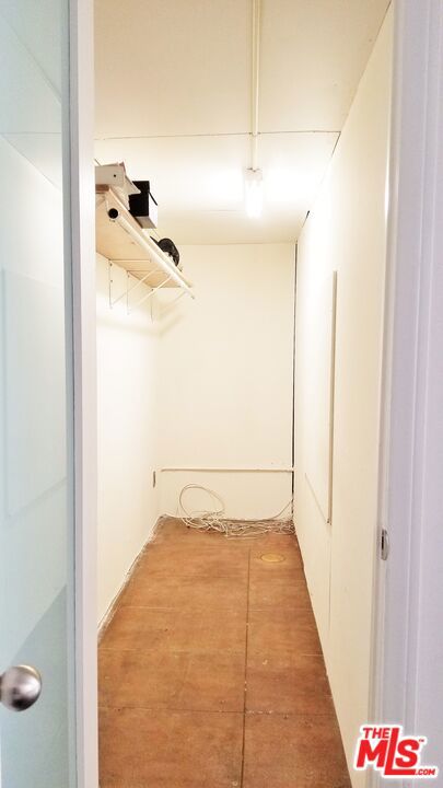 215 W 7th Street, Los Angeles CA: https://media.crmls.org/mediaz/e96873d1-ecf2-42a1-90ae-3e7219be98c6.jpg