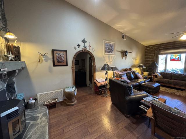 Image 42 of 75 For 41083 Old Highway 80