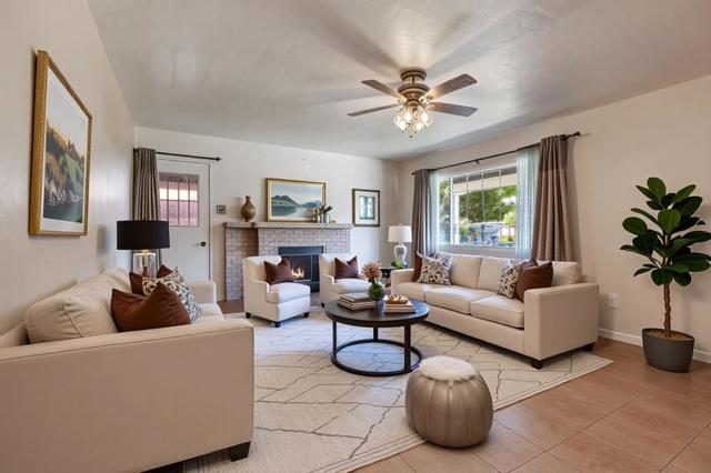 263 Maple Street, Hollister CA: https://media.crmls.org/mediaz/e96919ec-f324-454e-8816-52d7011edbe6.jpg