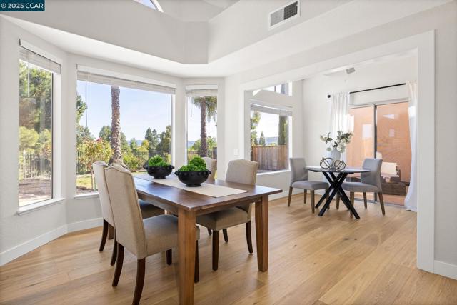 122 Cortona Dr, San Ramon CA: https://media.crmls.org/mediaz/e96a59a8-1c4e-4c3f-8218-95ff77d7f39f.jpg