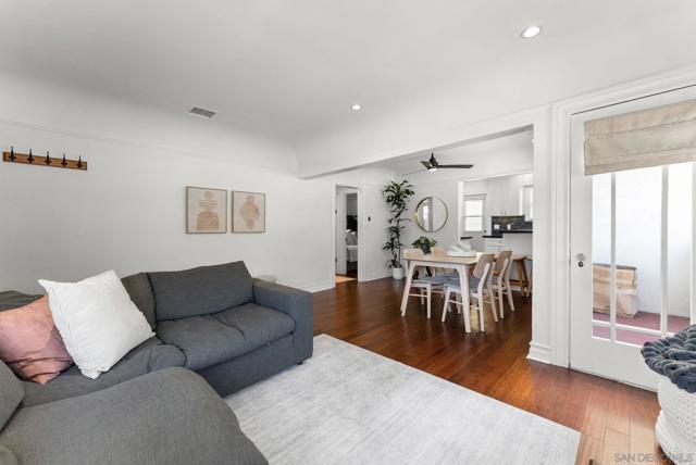 4510 Marlborough Dr, San Diego CA: https://media.crmls.org/mediaz/e96be011-f550-461c-9419-d4d28650f1ea.jpg