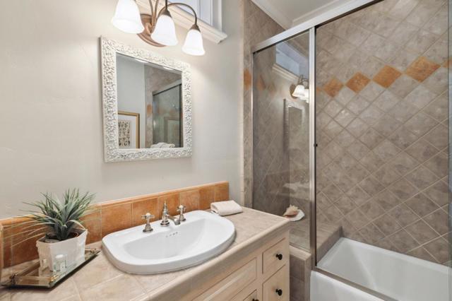 7 Redberry, Portola Valley CA: https://media.crmls.org/mediaz/e96c0a68-e5cb-4217-a9b1-964fd8e05510.jpg
