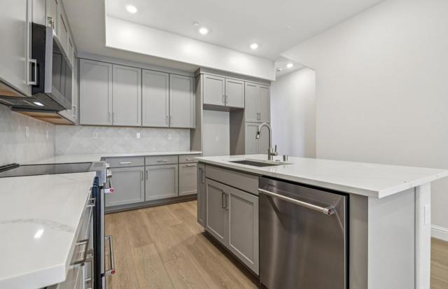 2417 Willow Way, San Mateo CA: https://media.crmls.org/mediaz/e96c2839-959e-453f-8feb-6a1b56218fd3.jpg