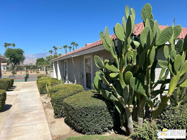 43376 Cook Street, Palm Desert, California 92211, 2 Bedrooms Bedrooms, ,2 BathroomsBathrooms,Condominium,For Sale,Cook,24427591