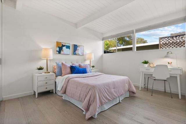986 Loma Verde Avenue, Palo Alto CA: https://media.crmls.org/mediaz/e96cfa4a-b6c2-4b58-9f25-75af436f16ae.jpg