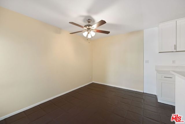 5328 Newcastle Avenue, Encino CA: https://media.crmls.org/mediaz/e96d4179-9018-4d78-ba58-c05df9ed1c5b.jpg