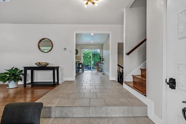 4421 Muirwood Dr, Pleasanton CA: https://media.crmls.org/mediaz/e96e37ea-a7a3-4ec2-ab64-2e079b9112db.jpg
