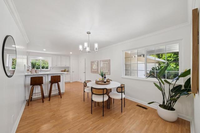 1284 Mandarin Drive, Sunnyvale CA: https://media.crmls.org/mediaz/e96e5194-a2df-4ad8-8b00-e3bc8364e4a2.jpg