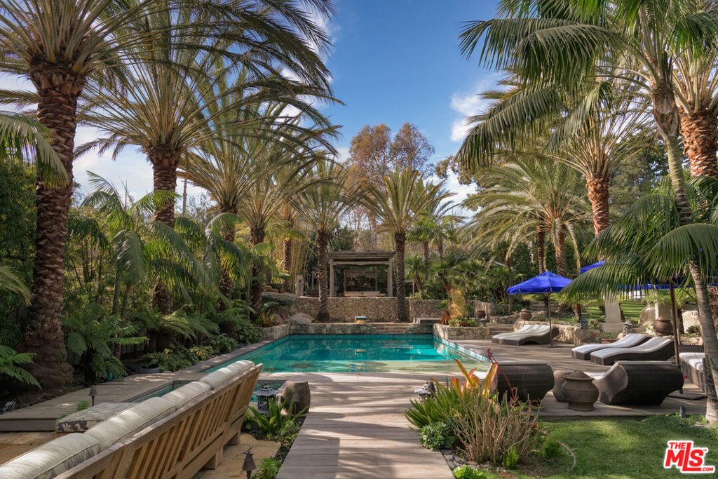 7059 Fernhill Drive