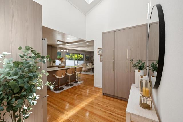 2985 Trousdale Drive, Burlingame CA: https://media.crmls.org/mediaz/e96f665c-8fec-402a-9c7b-2f260806f36a.jpg