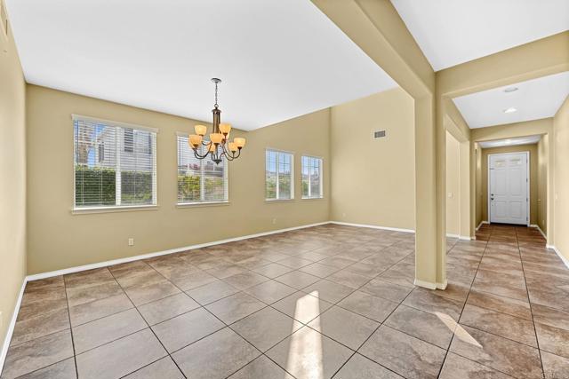 32066 Red Mountain Way, Temecula CA: https://media.crmls.org/mediaz/e96f87cd-310f-4e22-82a9-6e5e02bc4dcd.jpg
