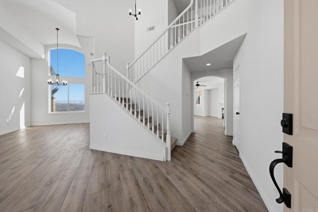 Detail Gallery Image 15 of 51 For 29 Villa Valtelena, Lake Elsinore,  CA 92532 - 4 Beds | 3 Baths