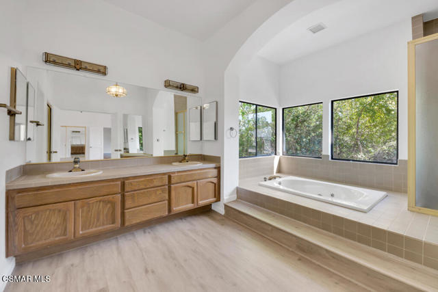 751 Wildwood Avenue, Thousand Oaks CA: https://media.crmls.org/mediaz/e96fffed-091e-415c-9c58-9b6371476586.jpg