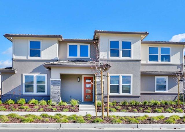 5712 Lake Club Drive, Fairfield CA: https://media.crmls.org/mediaz/e9710e31-cb14-4e70-9eaa-cbed8e2be876.jpg