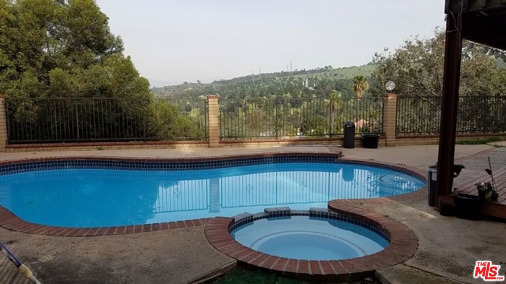 11735 Sierra Sky Drive