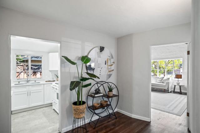1460 Latham Street, Mountain View CA: https://media.crmls.org/mediaz/e971b97a-01c2-4632-a909-605d909bc819.jpg