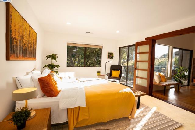 351 El Toyonal, Orinda CA: https://media.crmls.org/mediaz/e971cd5c-a12b-4a53-8169-3257c19e3063.jpg