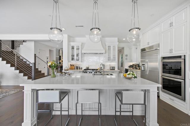 15642 Tanner Ridge Rd, San Diego CA: https://media.crmls.org/mediaz/e971f373-332d-4e21-9da6-f6002e3b3a7e.jpg