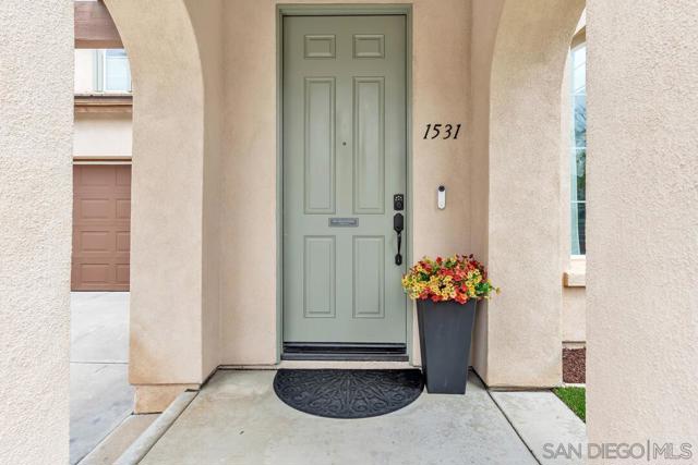 1531 Quiet Trail Dr, Chula Vista CA: https://media.crmls.org/mediaz/e97282e0-df0f-47f8-af91-6f973f200011.jpg