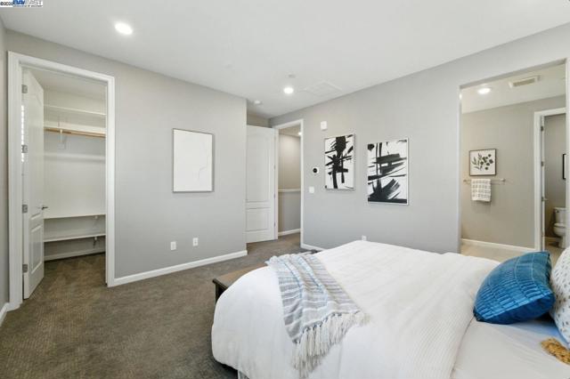 418 Desert Holly St, Milpitas CA: https://media.crmls.org/mediaz/e972f134-bdeb-416b-bd29-dae137f528a3.jpg