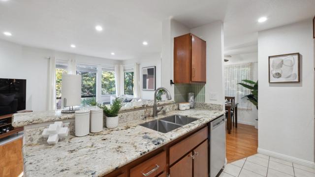 39029 Guardino Drive, Fremont CA: https://media.crmls.org/mediaz/e9732751-7ee5-4364-83ca-ba35b697adbd.jpg