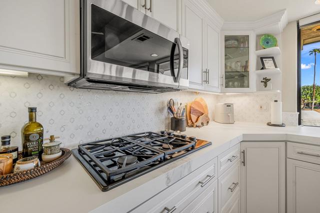 348 Villena Way, Palm Desert, CA 92260