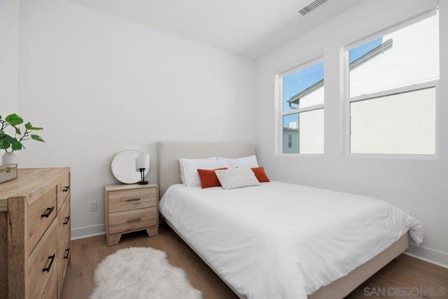 8021 Rubicon, San Diego CA: https://media.crmls.org/mediaz/e97463b3-4c14-494f-a2b5-ed272edd78fa.jpg
