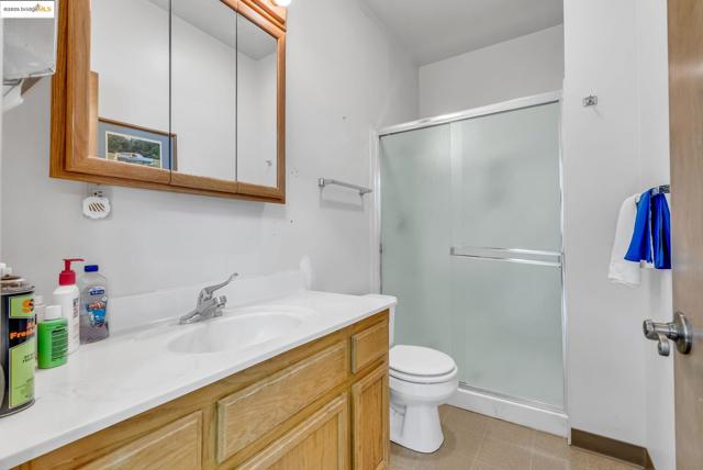 11081 BRENTWOOD BLVD., Brentwood CA: https://media.crmls.org/mediaz/e9747463-7e44-4588-83ab-00bffdfa5976.jpg