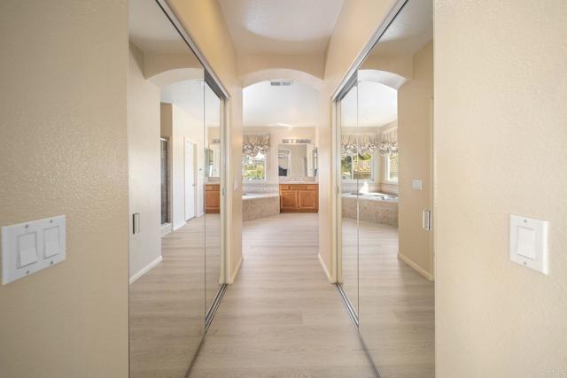 Detail Gallery Image 35 of 49 For 3748 Cavern Pl, Carlsbad,  CA 92010 - 5 Beds | 3 Baths