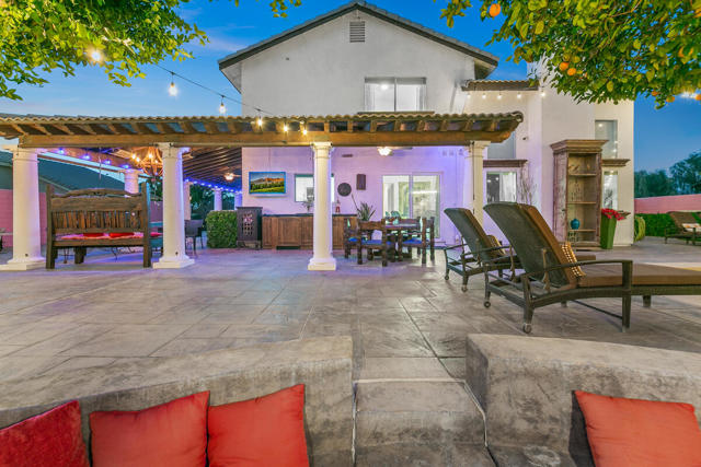 80687 Veranda Lane, Indio CA: https://media.crmls.org/mediaz/e974c41c-21bc-4b0f-acea-bfbea6b23742.jpg