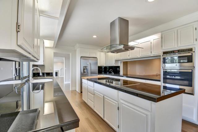 135 Newton Drive, Burlingame CA: https://media.crmls.org/mediaz/e9754438-adca-4309-a83c-111841b03b70.jpg