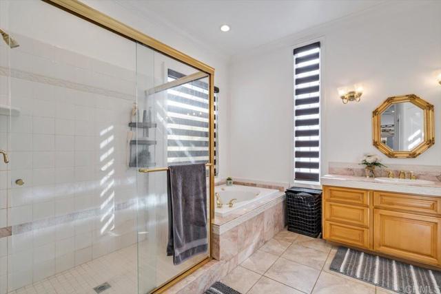 Image 27 of 74 For 3029 Victoria Drive