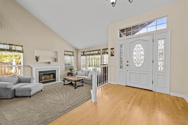 151 Tierra Del Sol, Hollister CA: https://media.crmls.org/mediaz/e976655c-035a-4977-b3d4-10baa5529c53.jpg