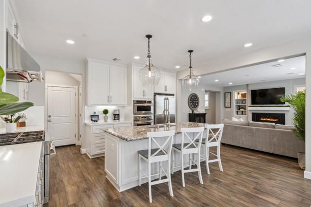 2610 Lighthouse Lane, Marina CA: https://media.crmls.org/mediaz/e976a2c4-1c9a-4ec6-a5e4-13ace862d268.jpg