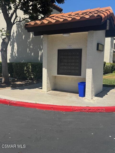 5624 Las Virgenes Road, Calabasas CA: https://media.crmls.org/mediaz/e9773ed6-97fe-4362-8b11-4451b2838a59.jpg