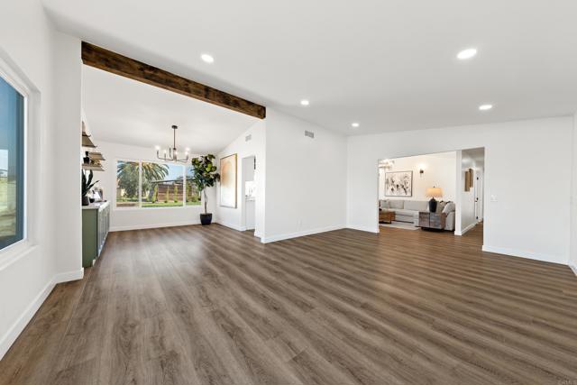 Detail Gallery Image 5 of 36 For 8167 Bridal Path Cir, Jurupa Valley,  CA 92509 - 4 Beds | 2 Baths