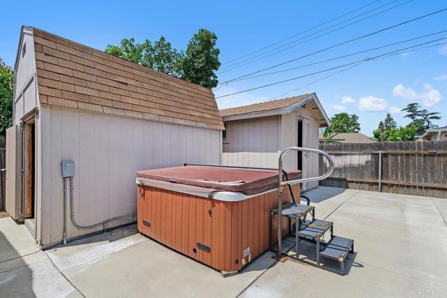 1429 N Campus Ave, Ontario CA: https://media.crmls.org/mediaz/e977d622-d114-445f-b278-728c6f296f28.jpg