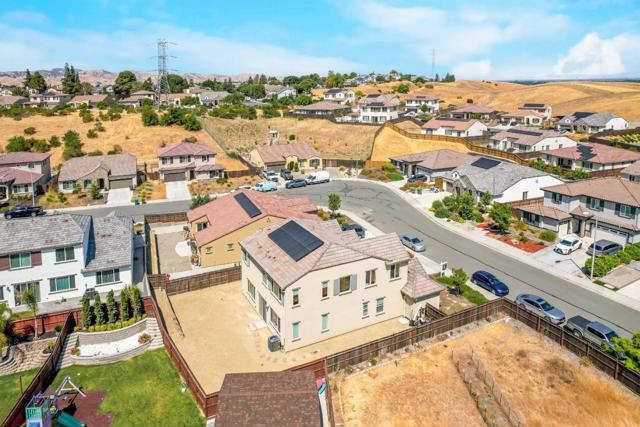 4535 Bitter Street, Antioch CA: https://media.crmls.org/mediaz/e977ff9a-a5b6-4e02-bf0b-449838b34059.jpg
